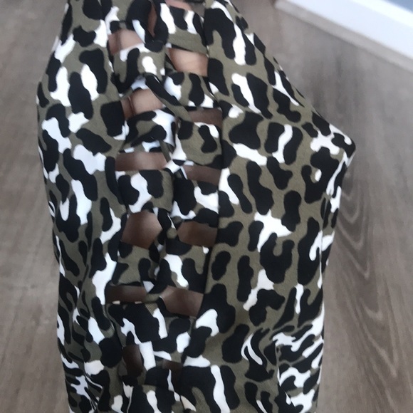 Michael Kors Women's Thora Leopard-Print Lace-Up One-Piece Swimsuit Size 6 - Picture 5 of 13